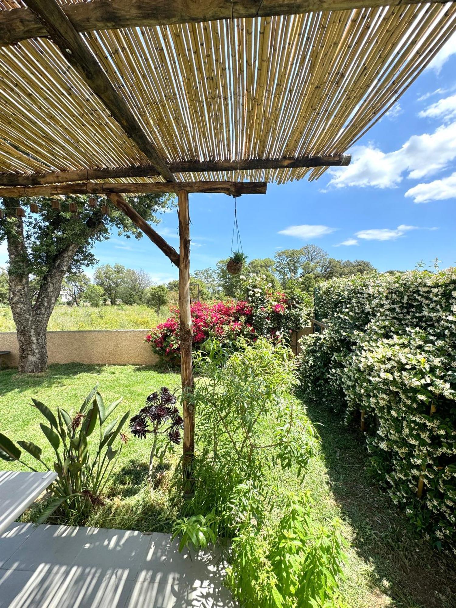 Jolie Maison Borgo Trois Chambres Trois Salles De Bain מראה חיצוני תמונה